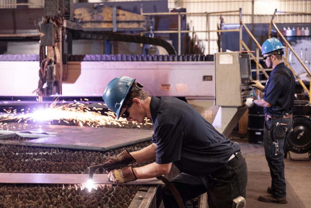 Shaping Heavy Steel Plate with Plasma Steel Cutting Shaping Heavy Steel Plate with Plasma Steel Cutting
